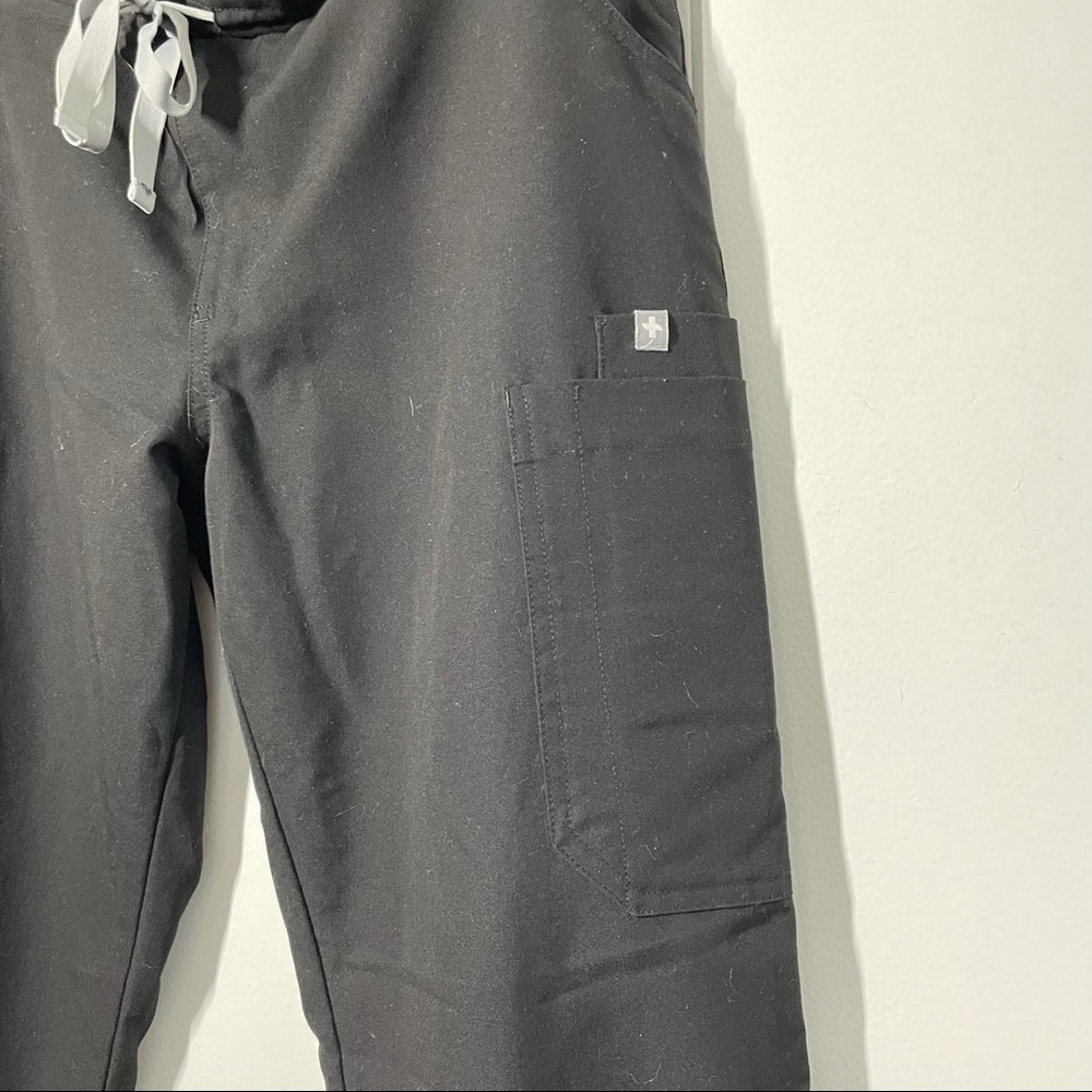 Figs Black Technical Collection Scrub Pants Size M - Picture 7 of 8